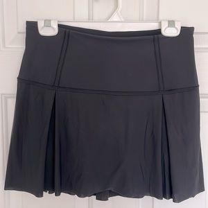 Lululemon Tennis/Golf Skort with built-in undershorts. Size 6.